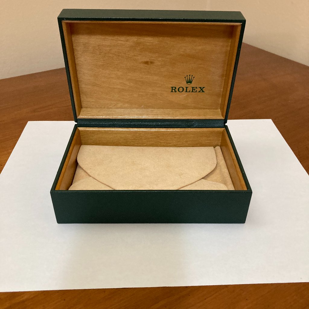 Vintage Rolex Green Leather Box 680008 Vintage Rolex Green Leather Box 680008